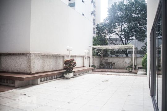 Área comum de apartamento para alugar com 3 quartos, 170m² em Bela Vista, São Paulo