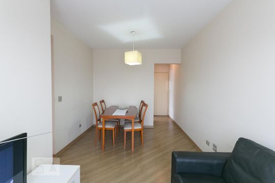 Sala de apartamento à venda com 3 quartos, 62m² em Jardim Maria Estela, São Paulo