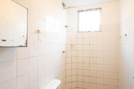 Banheiro de apartamento à venda com 2 quartos, 70m² em Ouro Preto, Belo Horizonte