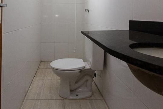 banaheiro suite 02 de casa de condomínio para alugar com 2 quartos, 60m² em Chácara Belenzinho, São Paulo