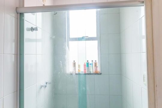 Banheiro suíte de apartamento para alugar com 4 quartos, 120m² em Buritis, Belo Horizonte