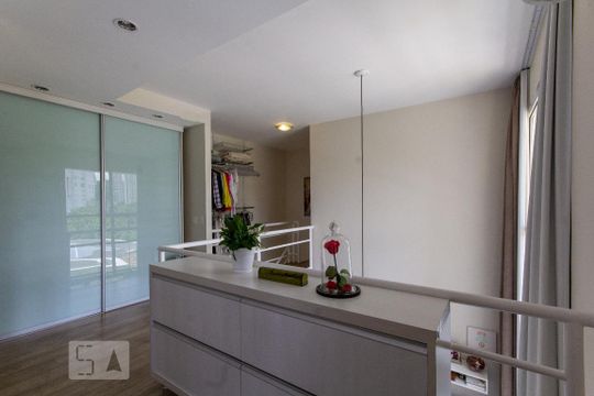 Suíte de apartamento à venda com 1 quarto, 84m² em Parque do Morumbi, São Paulo