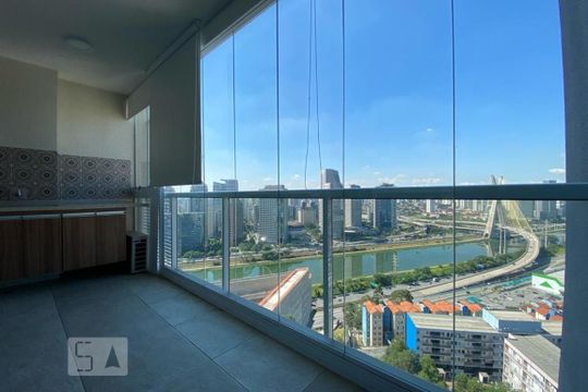 Sacada de kitnet/studio para alugar com 1 quarto, 35m² em Real Parque, São Paulo