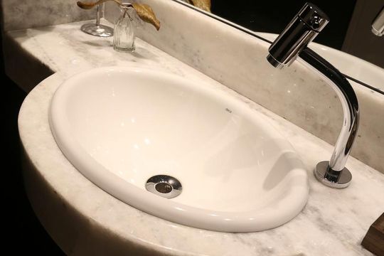 Lavabo de apartamento à venda com 1 quarto, 105m² em Vila Madalena, São Paulo