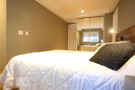 Quarto Suite de apartamento à venda com 1 quarto, 105m² em Vila Madalena, São Paulo