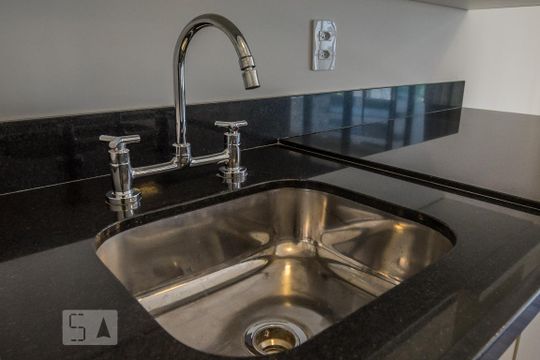 Pia de kitnet/studio para alugar com 1 quarto, 36m² em Campo Belo, São Paulo