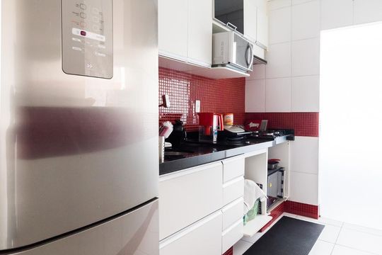 Cozinha de apartamento à venda com 2 quartos, 65m² em Vila Bertioga, São Paulo