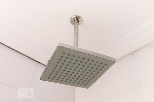 Chuveiro de apartamento à venda com 2 quartos, 65m² em Vila Bertioga, São Paulo