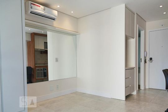 Quarto/Sala de kitnet/studio à venda com 1 quarto, 22m² em Consolação, São Paulo