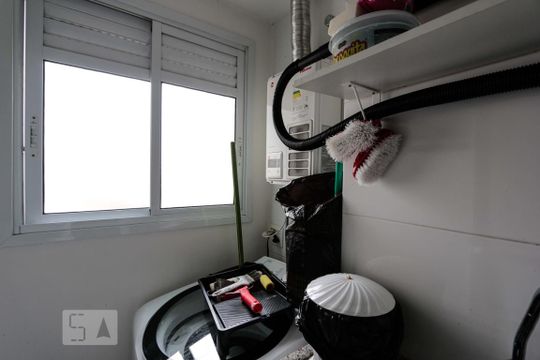 Area de serviço de apartamento para alugar com 2 quartos, 77m² em Vila Andrade, São Paulo