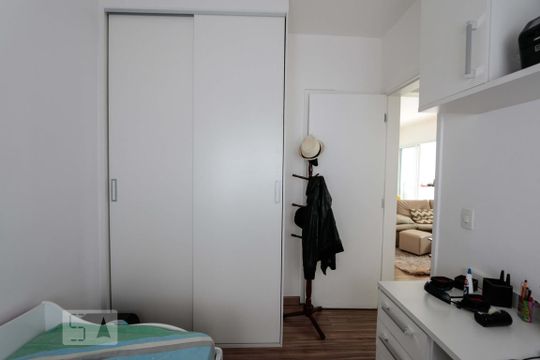 Quarto  de apartamento para alugar com 2 quartos, 77m² em Vila Andrade, São Paulo