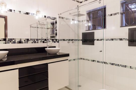 Banheiro da suíte 02 de casa à venda com 4 quartos, 255m² em Maranhão, São Paulo