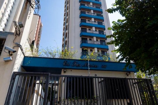 Fachada de apartamento para alugar com 2 quartos, 66m² em Saúde, São Paulo
