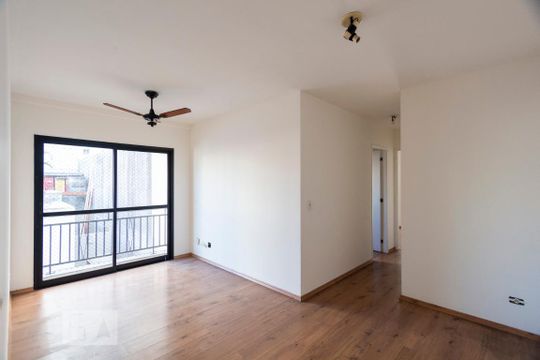 Sala de apartamento para alugar com 2 quartos, 66m² em Saúde, São Paulo