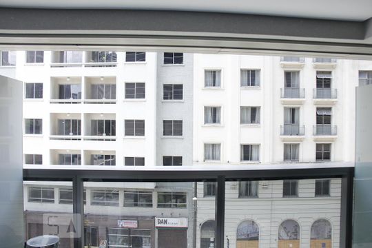 Sacada de kitnet/studio para alugar com 1 quarto, 28m² em Santa Efigênia, São Paulo