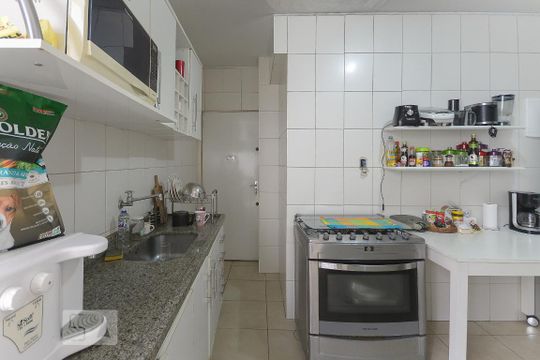 Cozinha de apartamento à venda com 3 quartos, 108m² em Andaraí, Rio de Janeiro