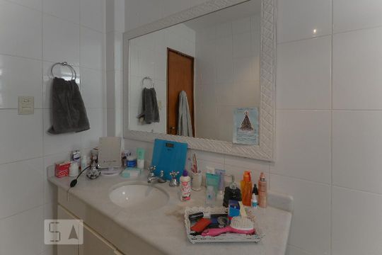 Banheiro de apartamento à venda com 3 quartos, 108m² em Andaraí, Rio de Janeiro