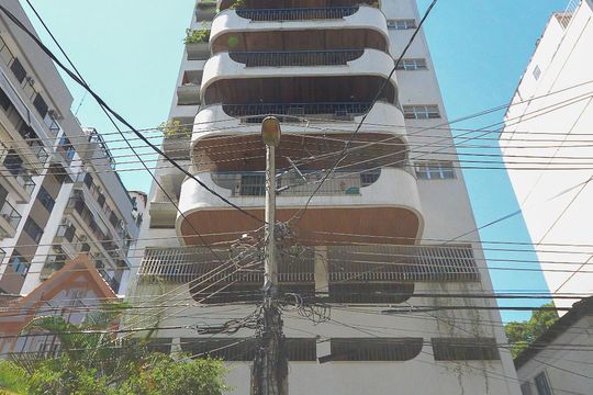 Fachada de apartamento à venda com 3 quartos, 120m² em Tijuca, Rio de Janeiro