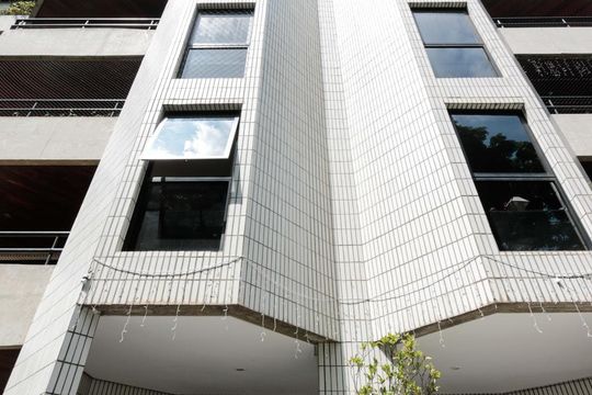 Fachada de apartamento para alugar com 4 quartos, 227m² em Vila Suzana, São Paulo