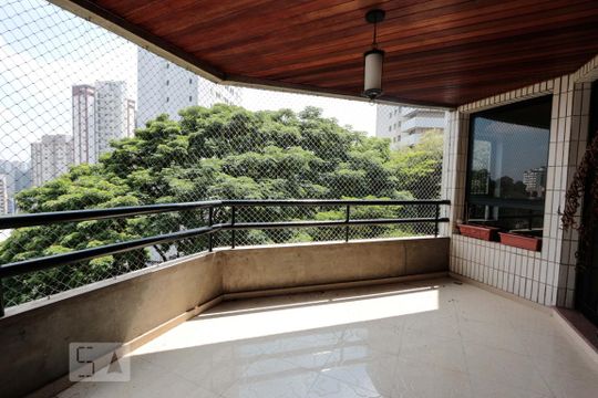 Varand de apartamento para alugar com 4 quartos, 227m² em Vila Suzana, São Paulo