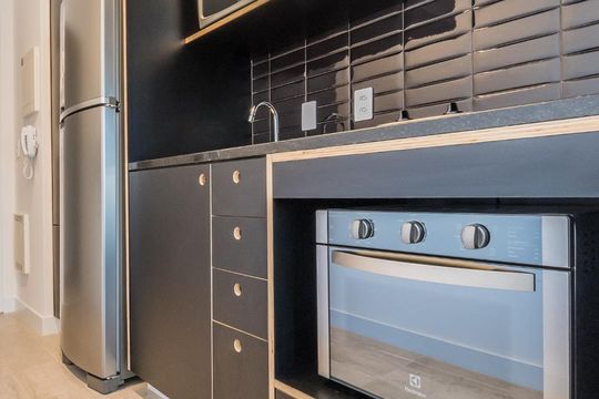 Cozinha de apartamento para alugar com 1 quarto, 58m² em Campo Belo, São Paulo