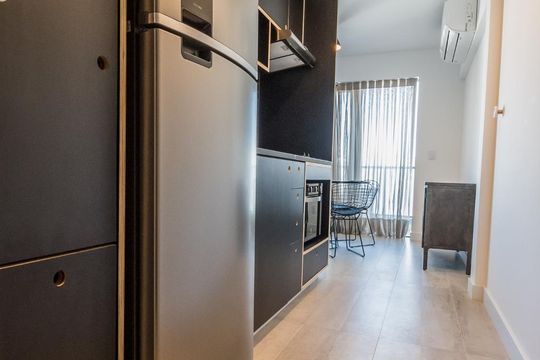 Cozinha de apartamento para alugar com 1 quarto, 58m² em Campo Belo, São Paulo