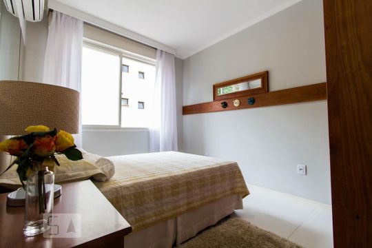 Quarto de apartamento para alugar com 1 quarto, 58m² em Higienópolis, Porto Alegre