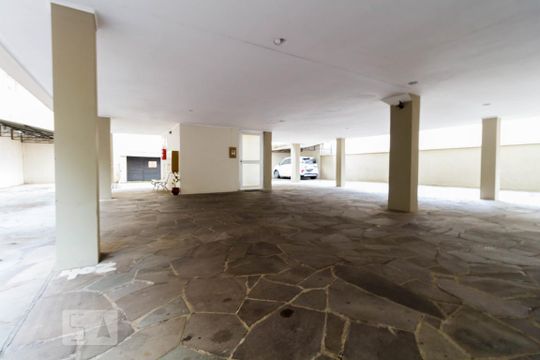 Garagem de apartamento para alugar com 1 quarto, 58m² em Higienópolis, Porto Alegre