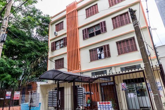 Fachada de kitnet/studio à venda com 1 quarto, 30m² em Cidade Baixa, Porto Alegre