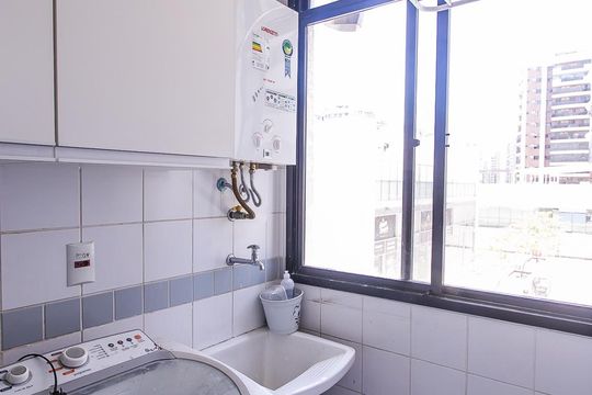 Área de serviço de apartamento para alugar com 3 quartos, 70m² em Barra da Tijuca, Rio de Janeiro
