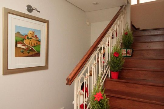 Escada de casa à venda com 3 quartos, 260m² em Pacaembu, São Paulo