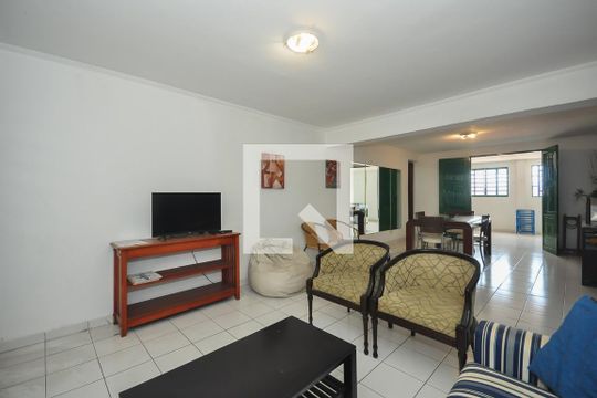 Sala da Casa 2 de casa para alugar com 6 quartos, 280m² em Vila Morse, São Paulo