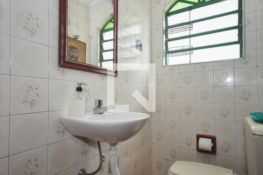 Lavabo da Casa 1 de casa à venda com 6 quartos, 280m² em Vila Morse, São Paulo