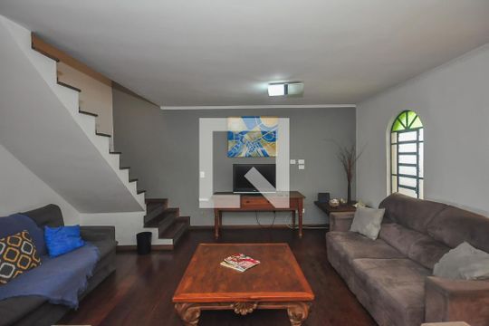 Sala da Casa 1 de casa para alugar com 6 quartos, 280m² em Vila Morse, São Paulo