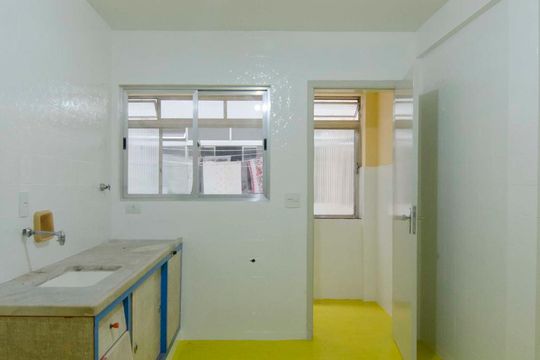 Cozinha de apartamento para alugar com 2 quartos, 100m² em Vila Gustavo, São Paulo