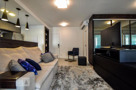 Sala de kitnet/studio para alugar com 1 quarto, 55m² em Vila Gertrudes, São Paulo