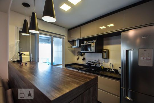 Cozinha de kitnet/studio para alugar com 1 quarto, 55m² em Vila Gertrudes, São Paulo