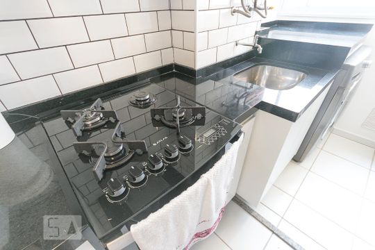 Cozinha  de apartamento à venda com 2 quartos, 89m² em Vila Gumercindo, São Paulo