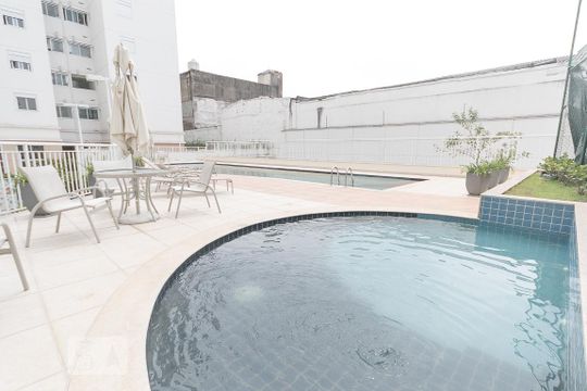 Piscina  de apartamento à venda com 2 quartos, 89m² em Vila Gumercindo, São Paulo