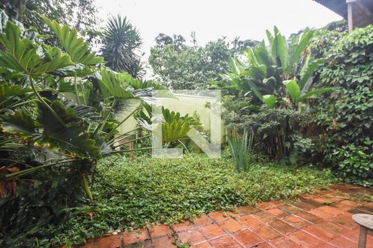 Varanda Suíte 01 de casa à venda com 3 quartos, 400m² em Brooklin Paulista, São Paulo