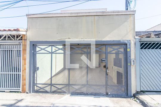 Fachada de casa à venda com 3 quartos, 200m² em Vila Prudente, São Paulo