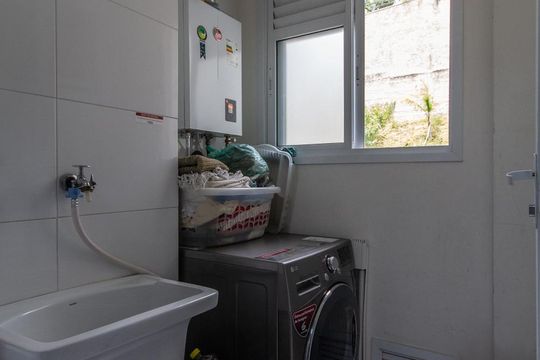 Area de servico de apartamento para alugar com 3 quartos, 77m² em Vila Andrade, São Paulo