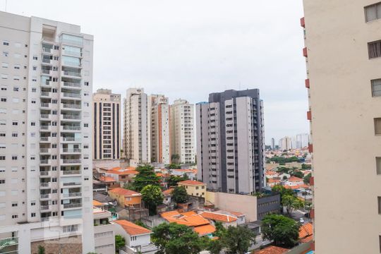 Vista Quarto de apartamento para alugar com 2 quartos, 51m² em Bosque da Saúde, São Paulo