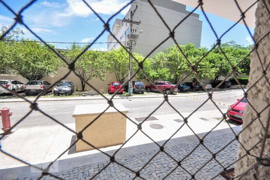 Quarto 1 de apartamento para alugar com 2 quartos, 50m² em Jacarepaguá, Rio de Janeiro