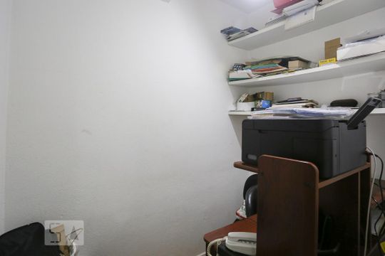 Quarto de Serviço de apartamento à venda com 2 quartos, 80m² em Pinheiros, São Paulo