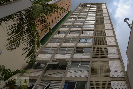 Fachada de apartamento à venda com 2 quartos, 80m² em Pinheiros, São Paulo