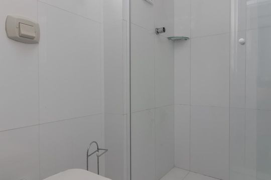 Suíte  de apartamento à venda com 2 quartos, 167m² em Vila Santo Estéfano, São Paulo