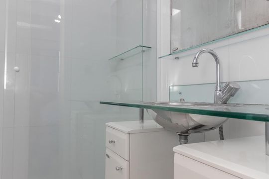 Suíte  de apartamento à venda com 2 quartos, 167m² em Vila Santo Estéfano, São Paulo