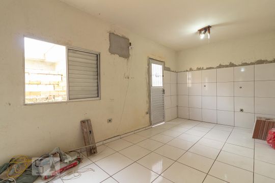 Cozinha de casa para alugar com 2 quartos, 150m² em Santo Amaro, São Paulo