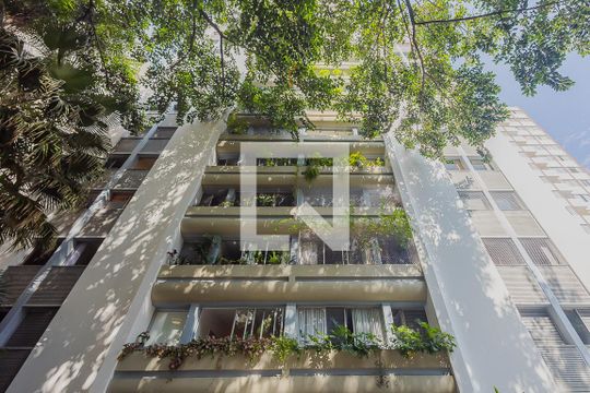 Fachada de apartamento para alugar com 2 quartos, 100m² em Pinheiros, São Paulo
